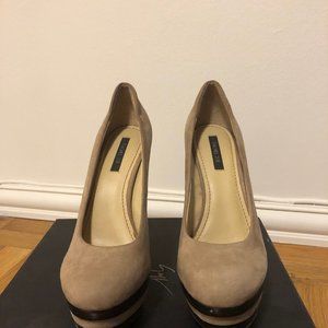 Rachel Zoe EVA Platform Wedge size 8 m Taupe Suede